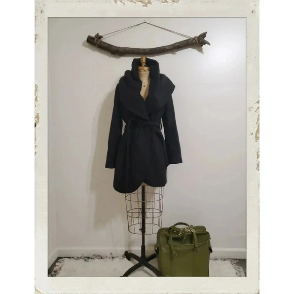 T Tahari Marla Belted Wrap Shawl Black Wool Coat